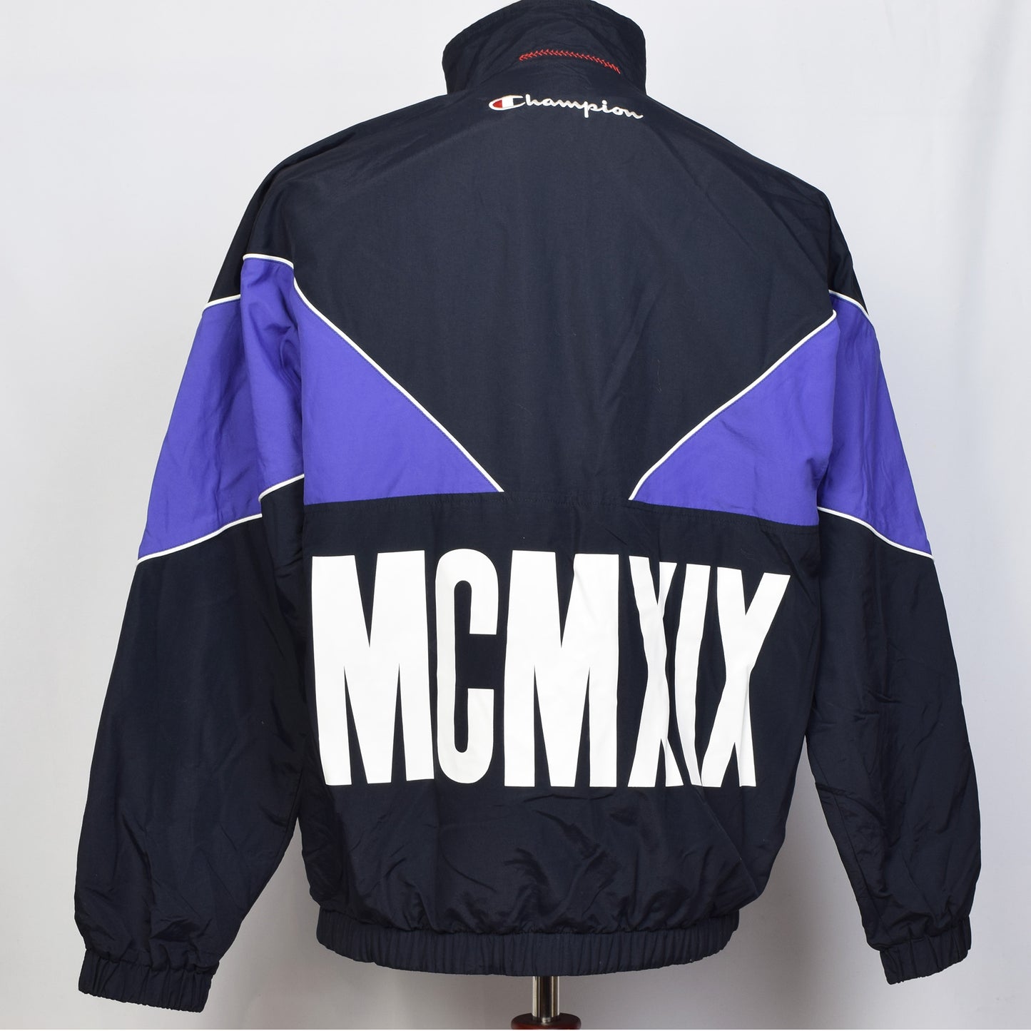 切り替えブルゾン(パープル / ブラック)| 家父長制の墓(刺繍)