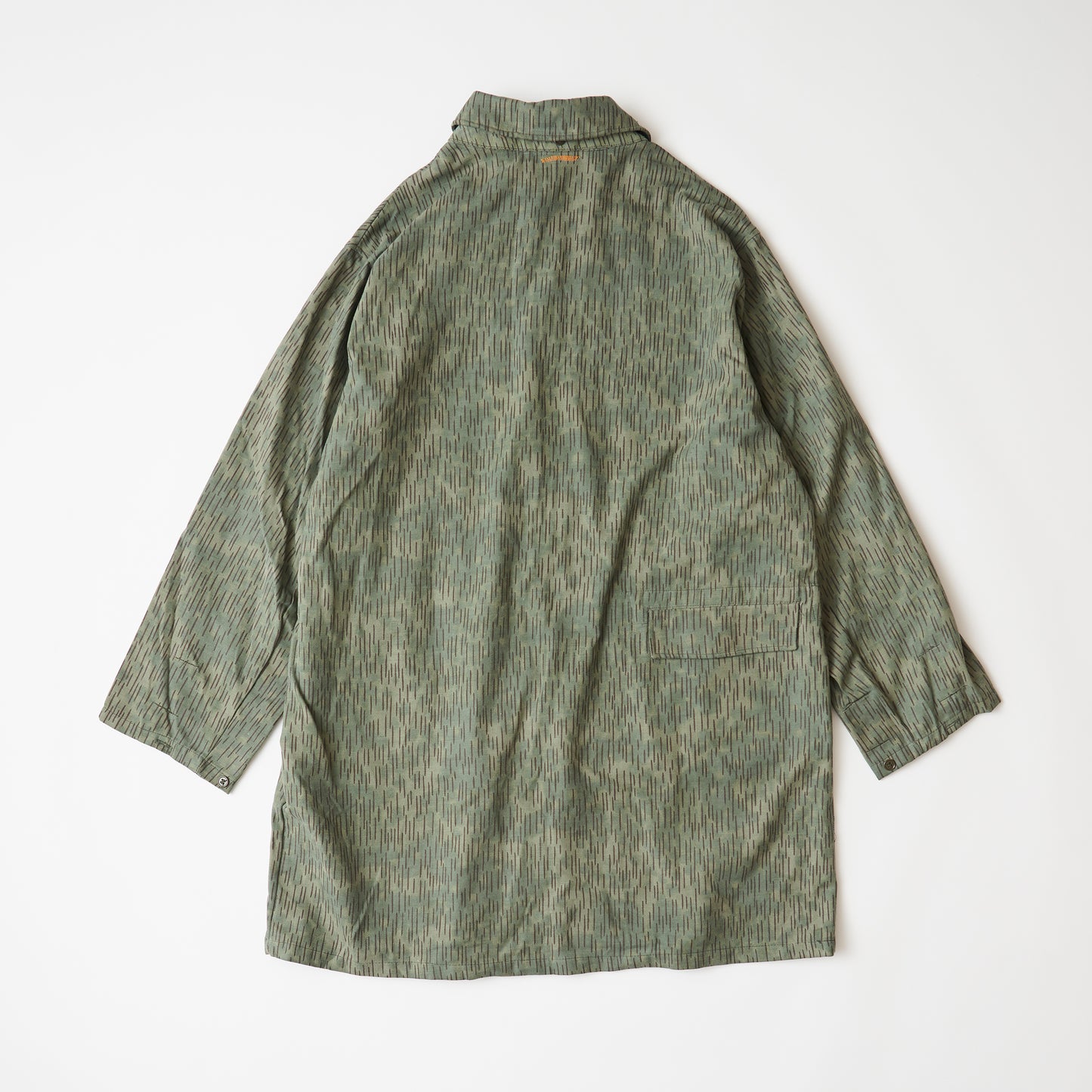 ミリタリーコート(カーキ / スプレーペイント)| 解放