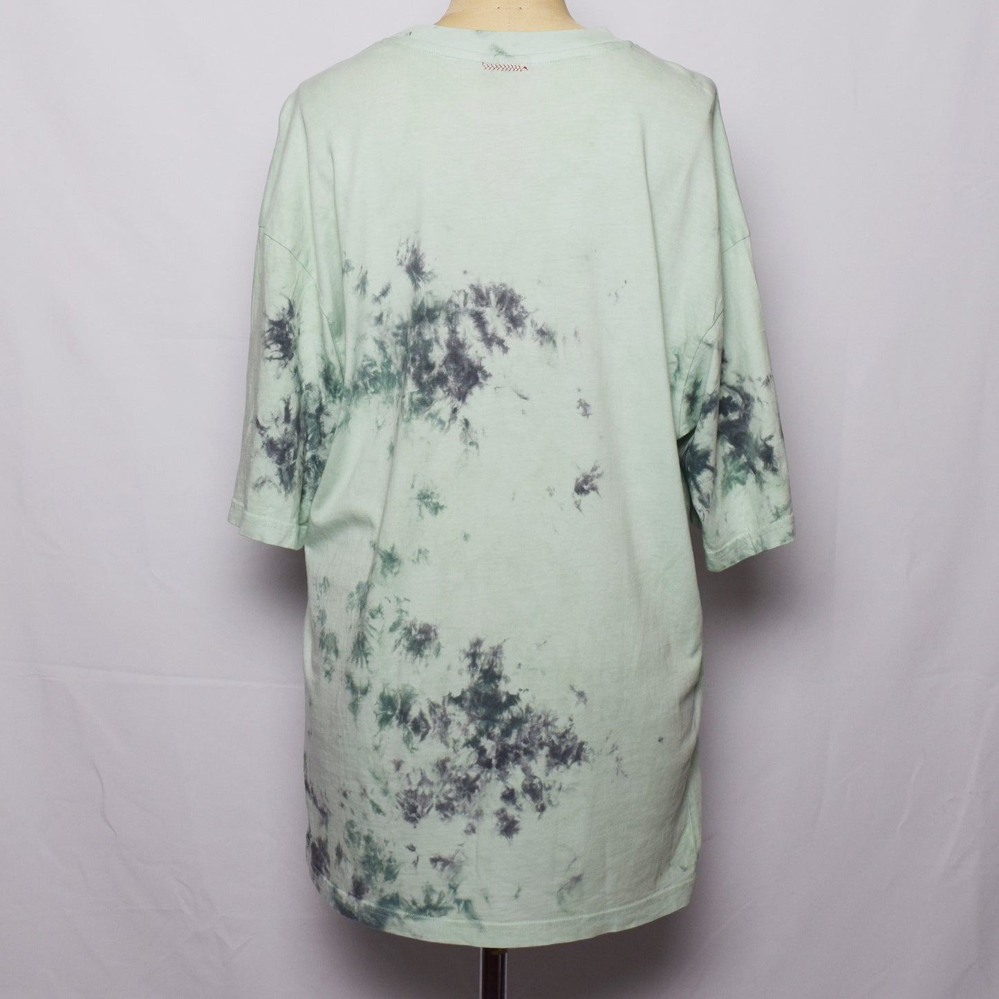 Cropped T-shirt (lavender) | Anti☆Capitalism