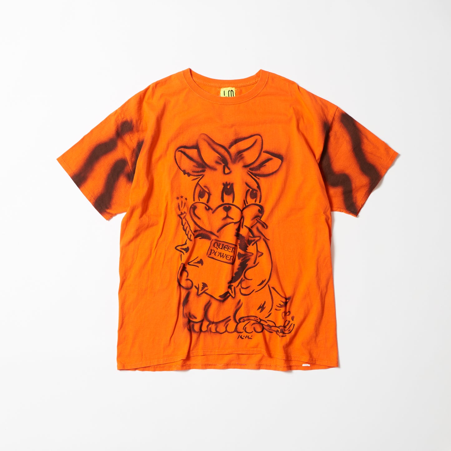 Big T-shirt (orange) | Queer Power