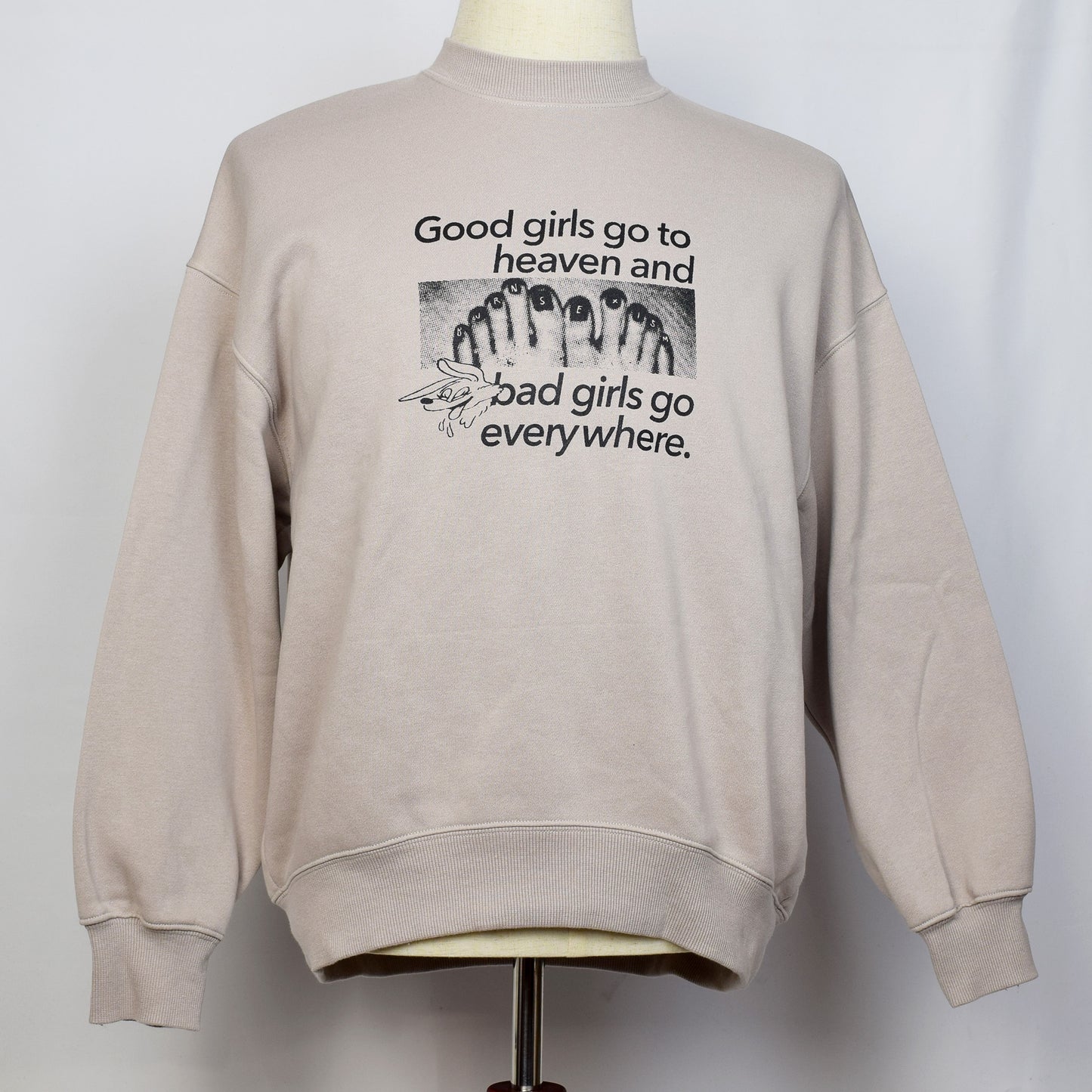 裏起毛トレーナー（ベージュ）｜ bad girls go everywhere