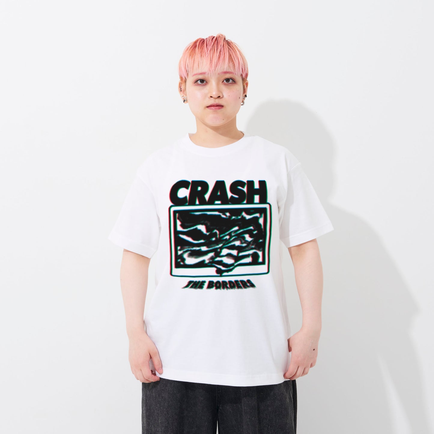 T-shirt (white) | CRASH THE BORDERS