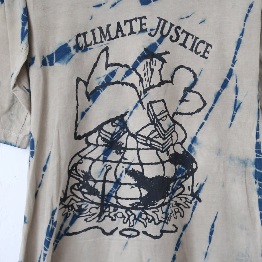 Big T-shirt (beige) | Queer Power