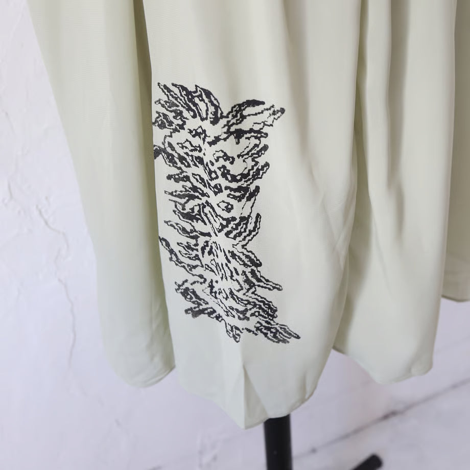 Big T-shirt (beige) | Queer Power